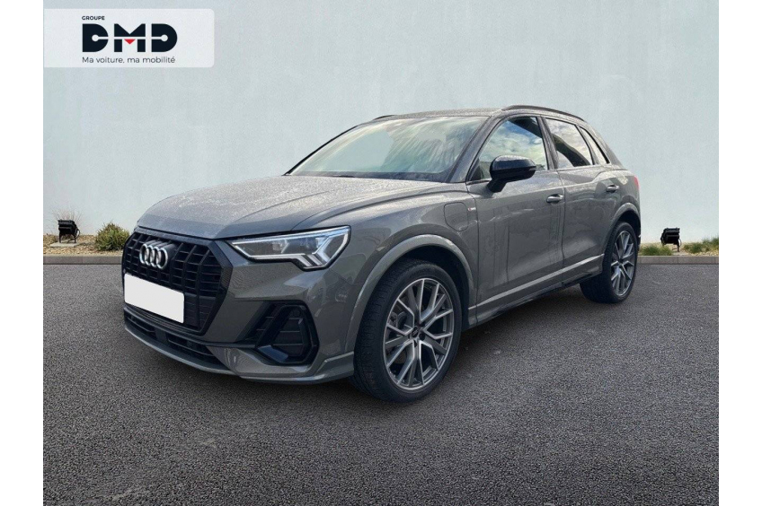 AUDI Q3 S line