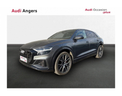 AUDI Q8 S line