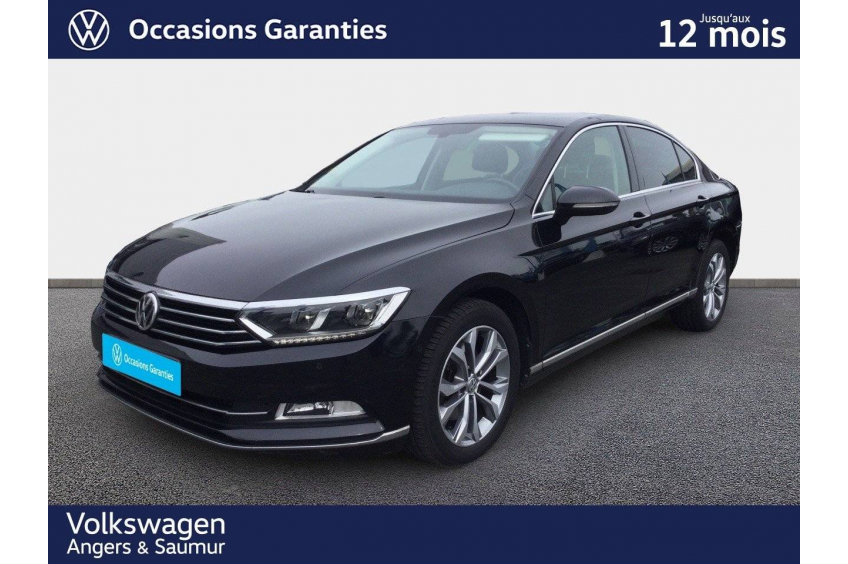 VOLKSWAGEN PASSAT Carat