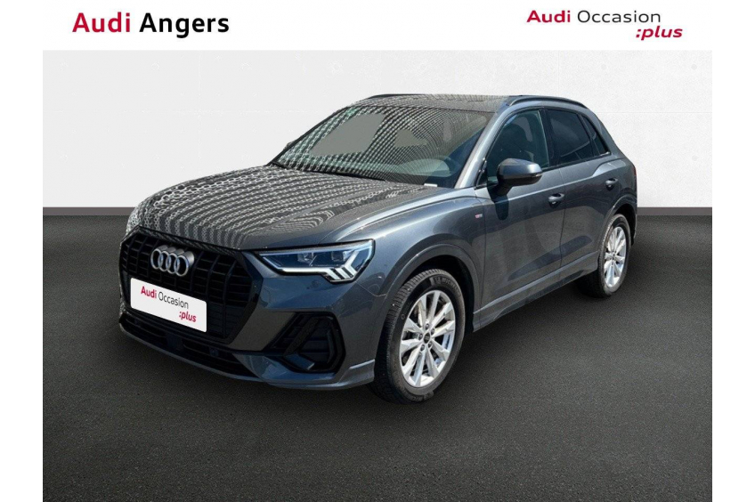 AUDI Q3 S line